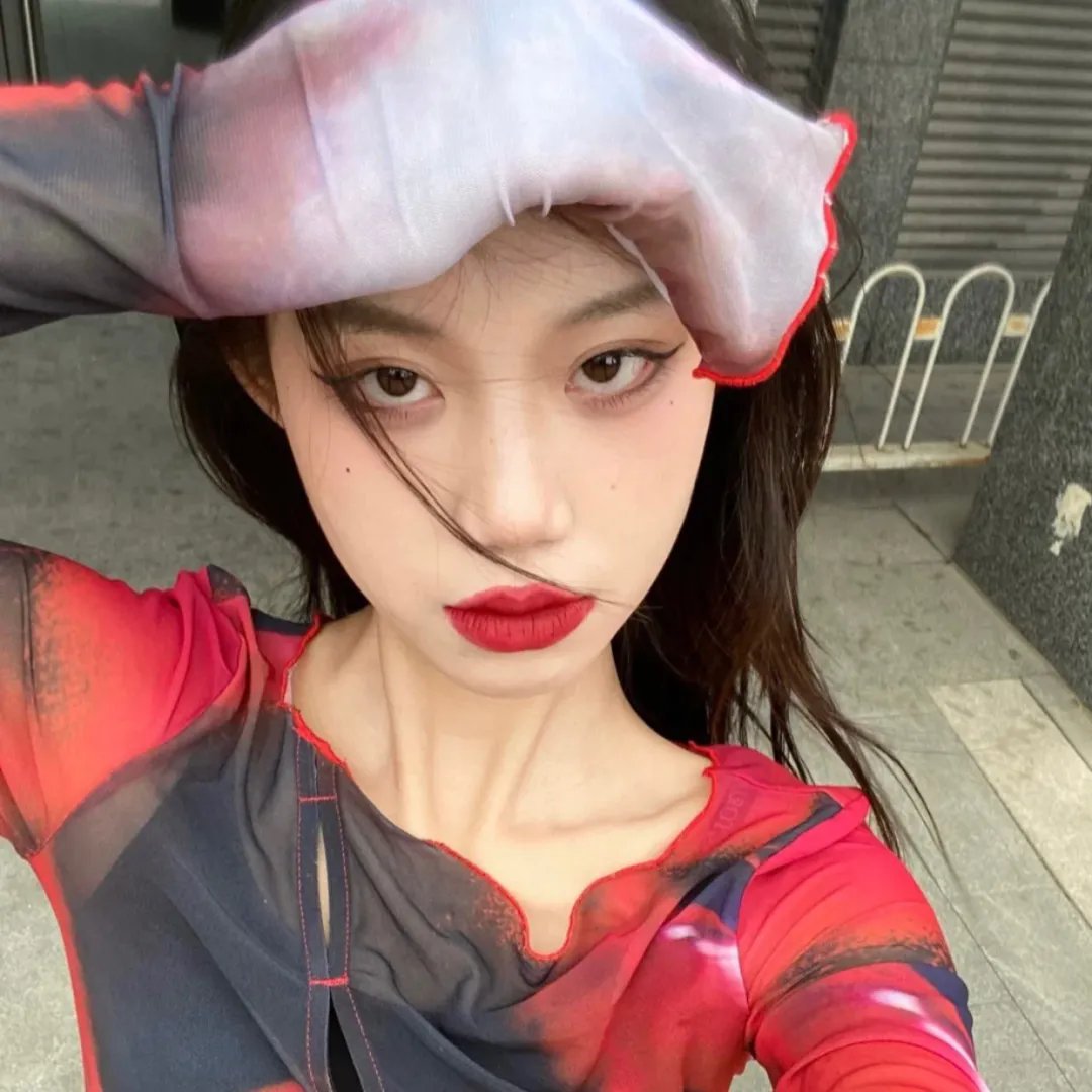 女神蒙上眼